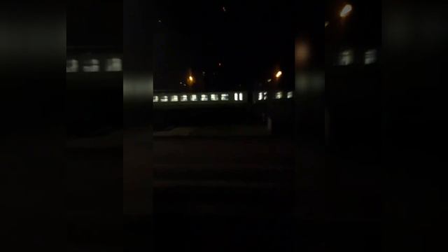 Влог ЕДЕМ НА МОРЕ 🌊 / 1 раз на море / 24 Часа в поезде / Sisters show смотреть онлайн