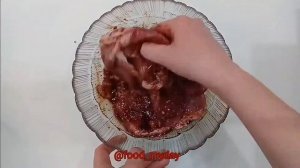 Свинина в духовке в гранатовом соусе: рецепт от Foodman.club