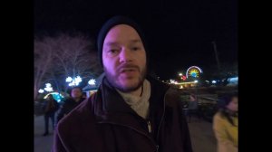 Новогодние огни и коньки в Америке