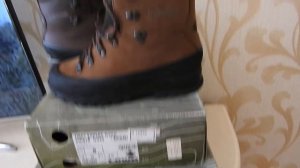 Lowa Tibet Expert GTX или  Lowa Hunter GTX Extreme.