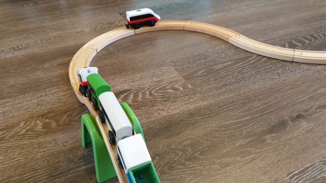 ПОЕЗД СОШЁЛ С РЕЛЬС!!! СМОТРЕТЬ ДО КОНЦА, ТАМ ЖЕСТЬ! смотреть онлайн