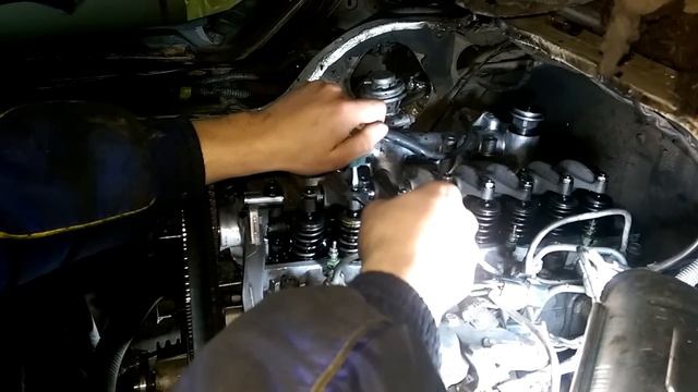 Как регулировать клапана гбц на моторе 4D56 смотреть онлайн