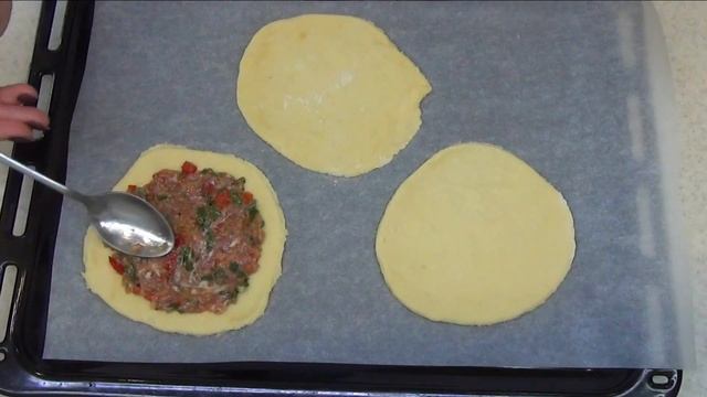 Отличный перекус на работу - лахматджун - турецкая уличная еда - ПИЦЦА.  Lahmacun.
