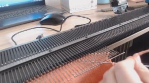 Джемпер на однофунтурной вязальной машине Нева 5 (Часть 2)