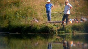 7.07.20 Карася ловят интеллигенты. Рыбачка исполнила танец-заговор от коронавируса... Медный Крючок