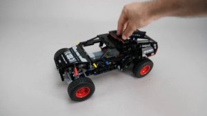 LEGO Technic 42160 Audi RS Q e-tron detailed building review