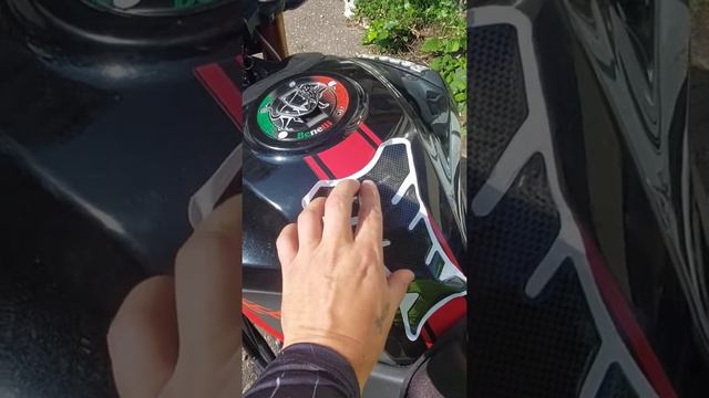 Benelli600 наклейки на бак #benelli600 #benelli #benelli302s #мото #рек #топ #шорты смотреть онлайн