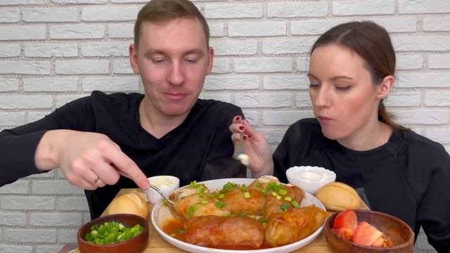 МУКБАНГ ДОМАШНИЕ ГОЛУБЦЫ MUKBANG HOMEMADE CABBAGE ROLLS рецепт ответы на вопросы