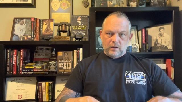 Summer Wells | A Real Cold Case Detective’s Opinion смотреть онлайн