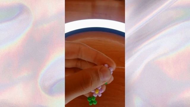 туториал на колечко ромашка из бисера ✨