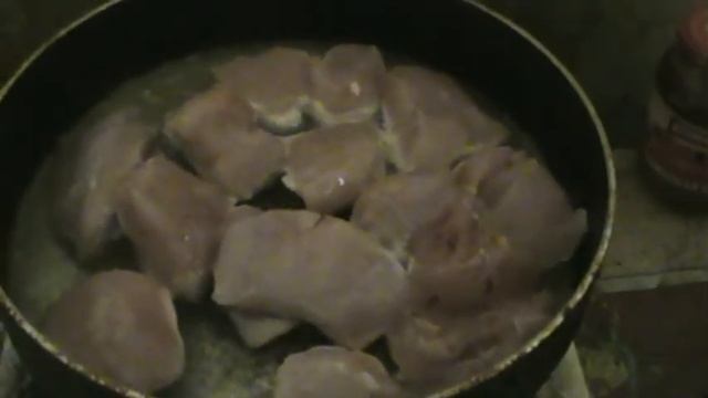 #1 КАК ПОЖАРИТЬ МЯСО НА СКОВОРОДЕ/КАК ВКУСНО ПРИГОТОВИТЬ КУРИНУЮ ГРУДКУ смотреть онлайн