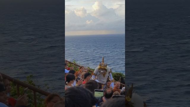Kecak Fire Dance in Uluwatu Temple. Bali. 2023 танец кечак Бали Улувату