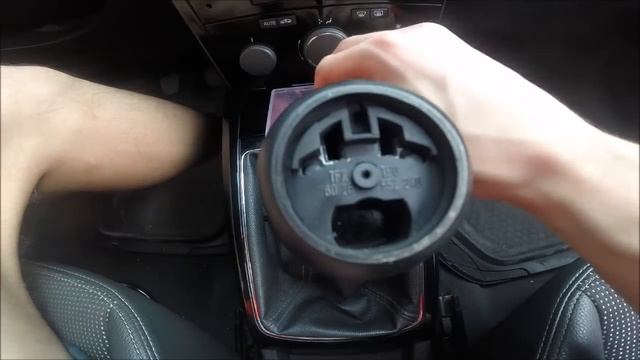 Замена штатного кольца на ручке КПП Opel Astra H смотреть онлайн