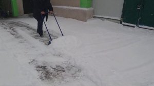 Снегоуборочная машина-ручная своими руками.часть1
