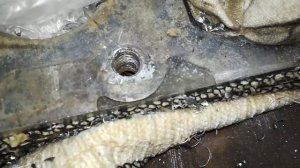 Газель сломались две шпильки выпускного коллектора в головке удаление