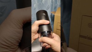 Электрическая кофемолка с жерновами