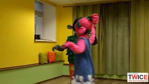 Танец троллей