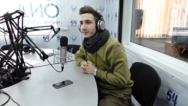 Авокадо, кальмар и яйцо - готовим с Артуром Торосяном смотреть онлайн