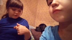 Пробую конфеты „Кисломания" 18 рублей в Кемерово