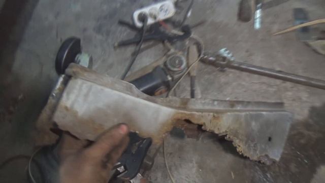 Vito.  Примерка переднего крыла, ремонт сгнившего лонжерона смотреть онлайн