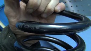 Пружины KYB RC5163 | Амортизаторы KAMOKA 20443071W | Обзор запчастей для задней подвески