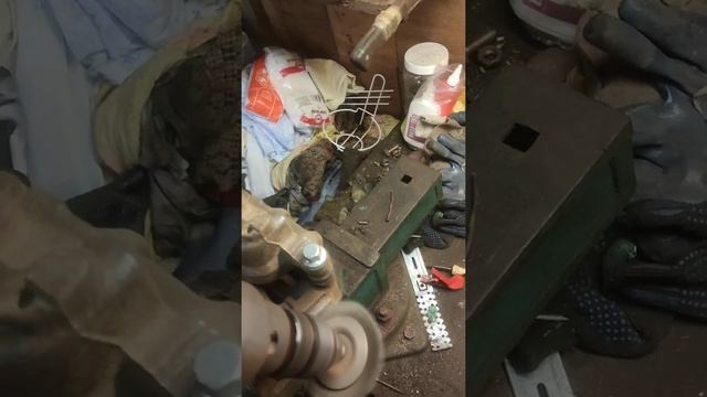 покраска тормозных суппортов на TOYOTA HARRIER,LEXUS RX 300( LEXUS RX 2паколение, T. Harrier) смотреть онлайн