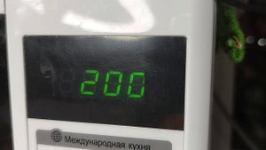 Готовим попкорн в микроволновке.mp4