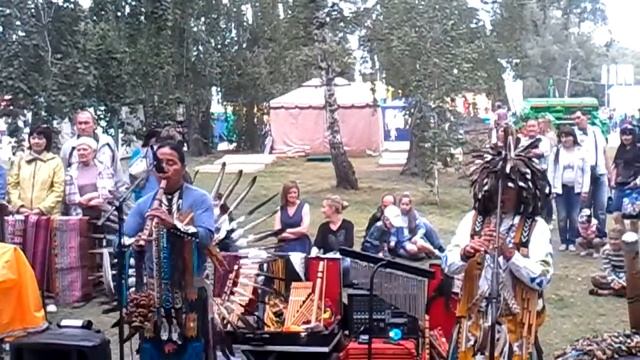 индейцы на празднике агравыставка в Омске смотреть онлайн