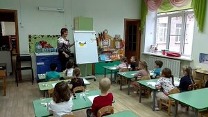 Средняя гр. рисование гуашью Синичка