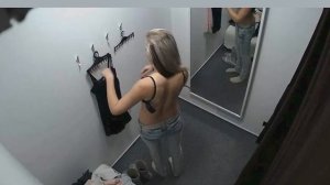 Проверяем зеркала в примерочной обычные или за нами подглядывают