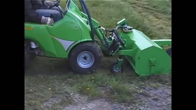 Косилка для бурьяна смотреть онлайн