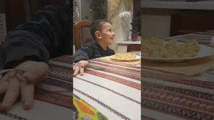 Вредина не хочет кушать