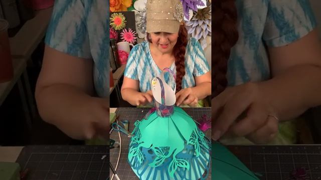 Como Vestido de Cartulina Sirena