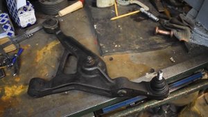 Восстановление рычага подвески Крайслера