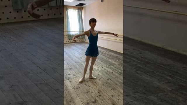 Мастер- класс по классическому танцу «Комбинация на середине. Вращения. Прыжки»
