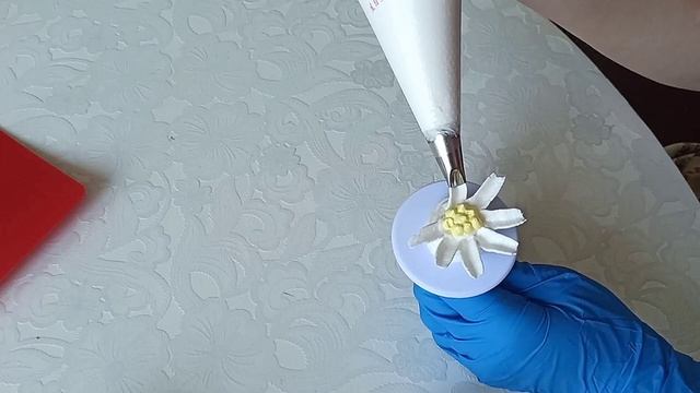 Топовые трюки и секреты украшения тортов кремом смотреть онлайн