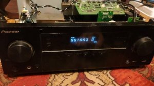 Pioneer VSX-528. Устранение проблемы недостающих/лишних символов. Пробой в блоке дежурного питания