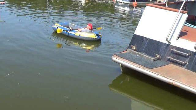 PORT ŁEBA  CZERWONY KORSARZ TESTUJE NOWĄ JEDNOSTKĘ PŁYWAJĄCĄ