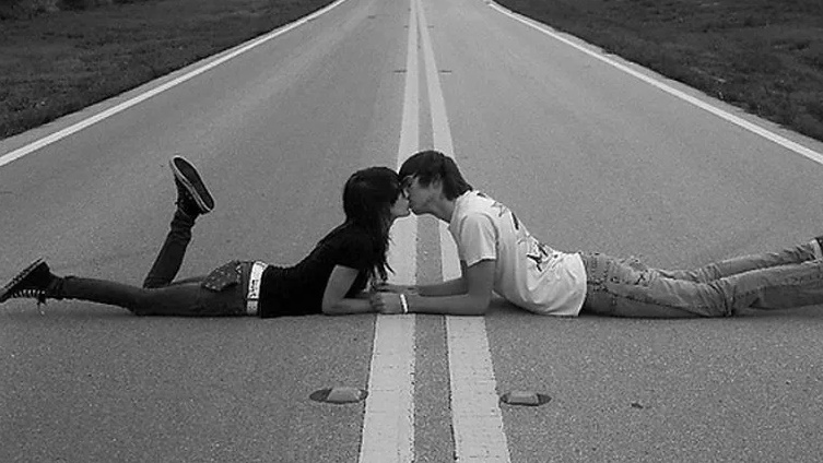 Ситуация с парнем и девушкой! Колготки и прыжки на батуте. Нелепость случая смотреть онлайн