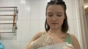 Осветлила передние пряди волос дома:)