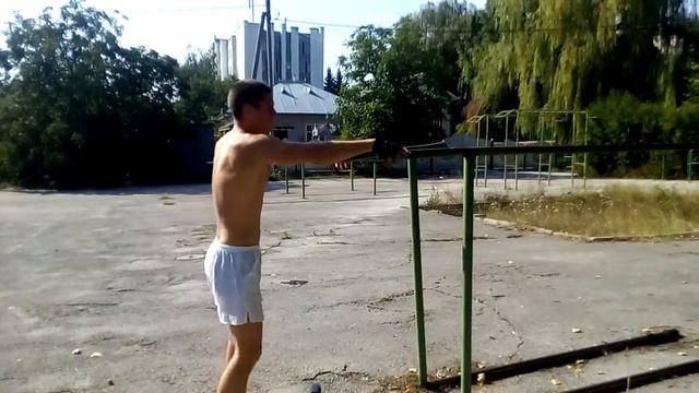 Отжимания на брусьях за 2 мин смотреть онлайн