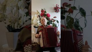 Скажу тебе что ты красивая.Прохор Шаляпин.