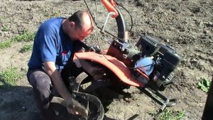 Мотоблок ПАТРИОТ-ВОЛГА. Краткий обзор, фрезерование почвы на грядках и в теплицах.