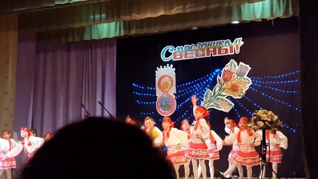 КОДРИЛЬ. Танец в исполнении 2 и 1 класса смотреть онлайн