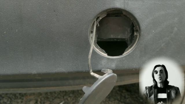 Опытные водители всегда отрезают железный крюк от буксировочного троса. Зачем они это делают? смотреть онлайн