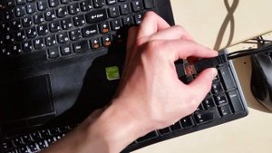С SATA SSD диск на внешний USB запуск Windows 7