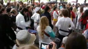 Барабанщицы на "бразильском карнавале"