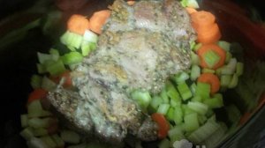 Говядина с овощами в медленноварке
