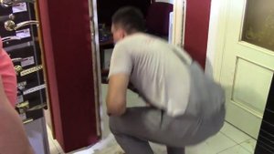 Установка дверей  компания Верда Москва