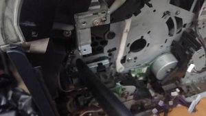 Шум и треск при включении принтера HP 4015. Замена привода фотобарабана